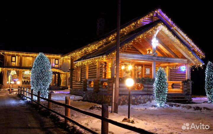 Украшение домов гирляндами - контурное освещение