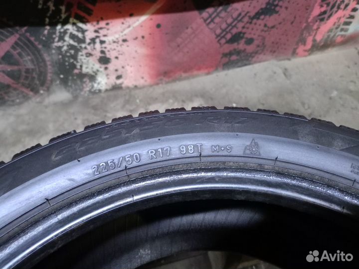 Pirelli Ice Zero 225/50 R17