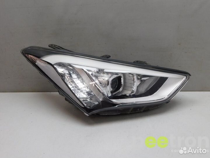 Б/У Б/У Фара правая б/у 921022W206 Hyundai-KIA