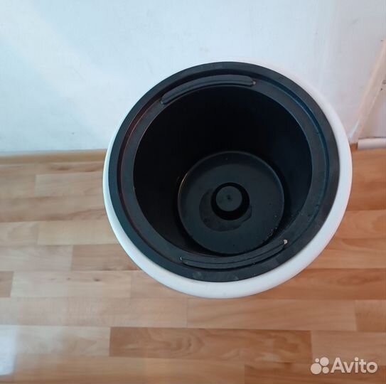 Кашпо для цветов напольное
