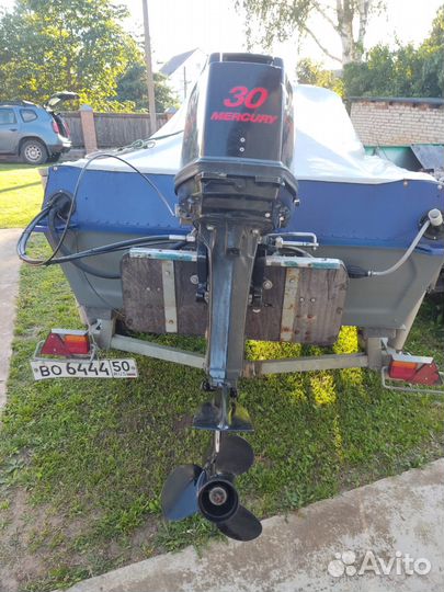Продам лодочный мотор Mercury ME 30M 2 тактный