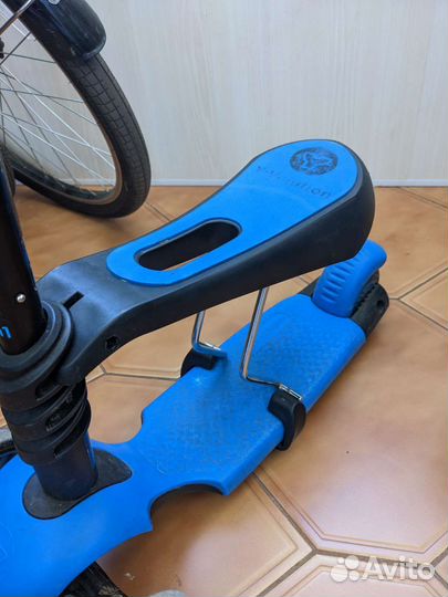 Самокат детский трехколесный с сиденьем