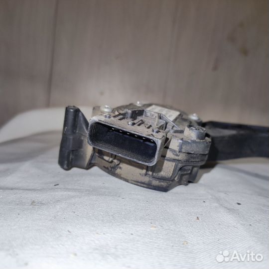 Педаль газа Шевроле Круз