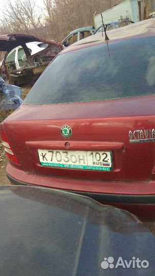 Дверь левая зад Шкода октавия тур