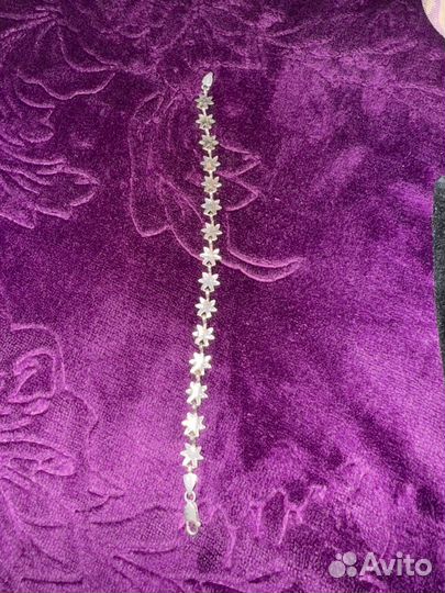 Серебряный браслет с камнями