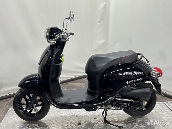 Скутер Honda Giorno