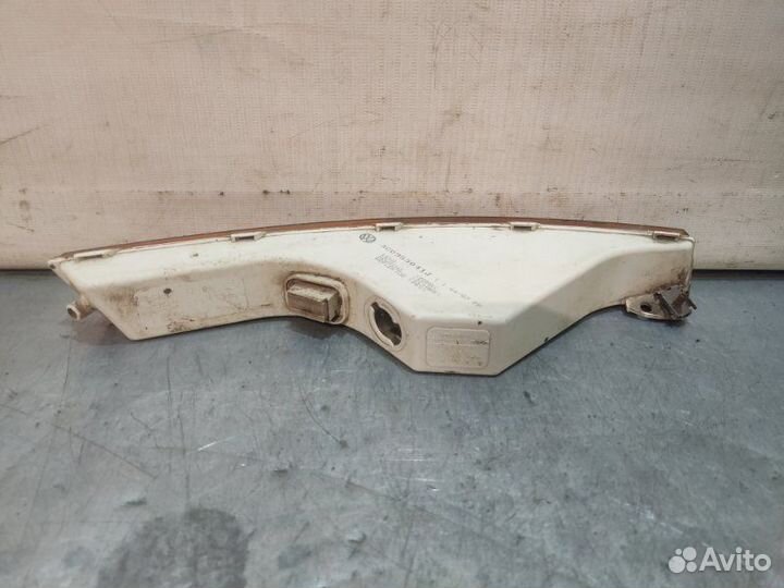 Поворотник левый Volkswagen Passat B6 BSE 2007