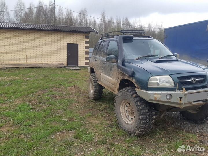 Suzuki Escudo 2.0 AT, 1998, 100 000 км