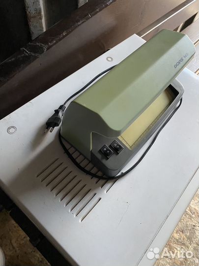 Прибор для проверки денег