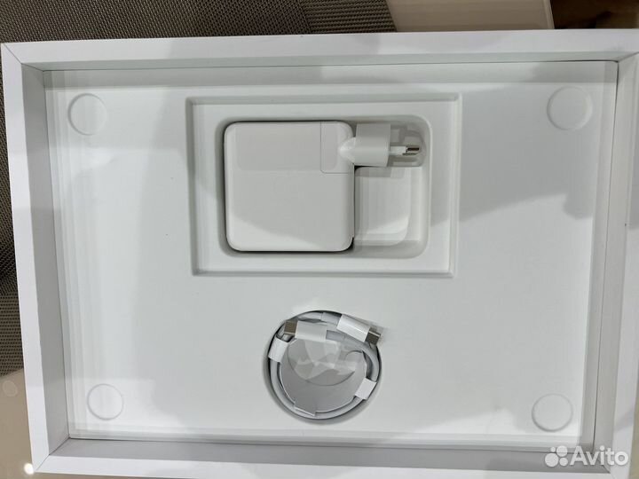 Apple MacBook Pro 13 2020 m1 2tb