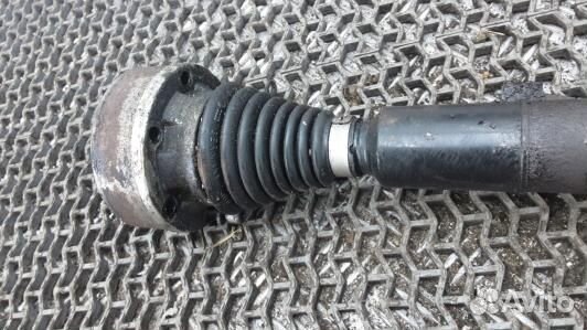 Привод передний правый skoda octavia A5 (LBG09N101