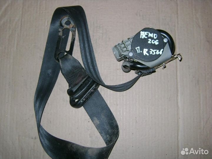 Ремень безопасности Peugeot 206