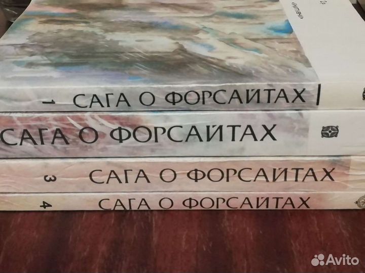 Книги в ассортименте