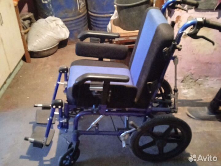 Инвалидная коляска