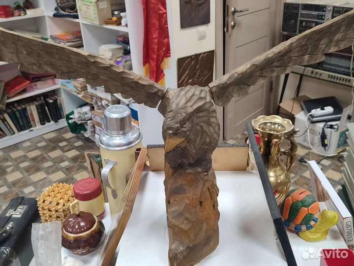 Орел статуэтка из дерева