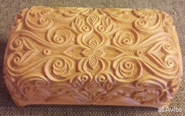 Шкатулка ручн.работы, резная, деревян., 9.5см20 см
