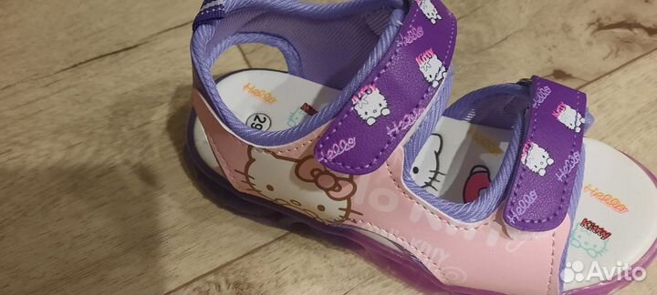 Сандалии для девочки