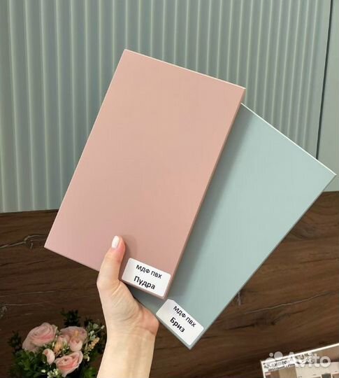 Тумба тв подвесная белая