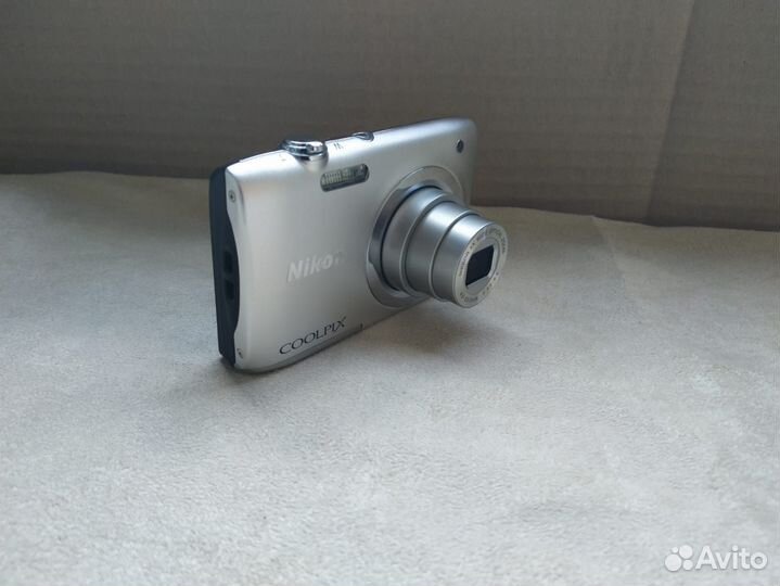 Цифровой фотоаппарат Nikon Coolpix A100