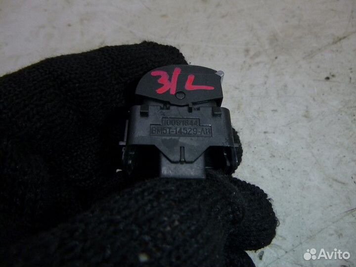 Кнопка стеклоподъемника ford focus III 2011