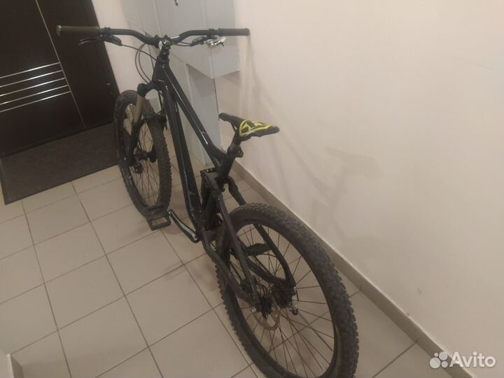 Bergamont Contrail корбоновый 27.5