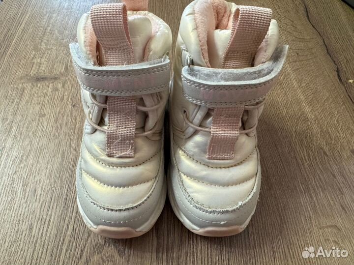 Зимние ботинки для девочки 24р