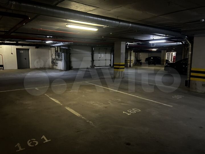 Машиноместо, 14 м²