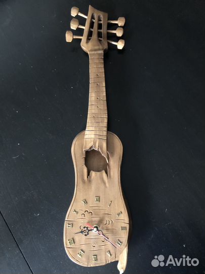 Часы настенные из дерева ручной работы