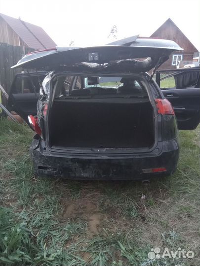 Toyota Caldina 1.8 AT, 2002, битый, 200 000 км