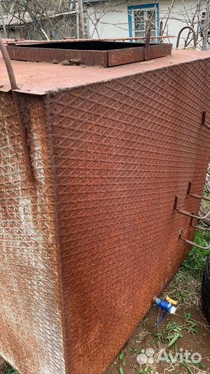 Бак для воды металлический рифленый 5кубов