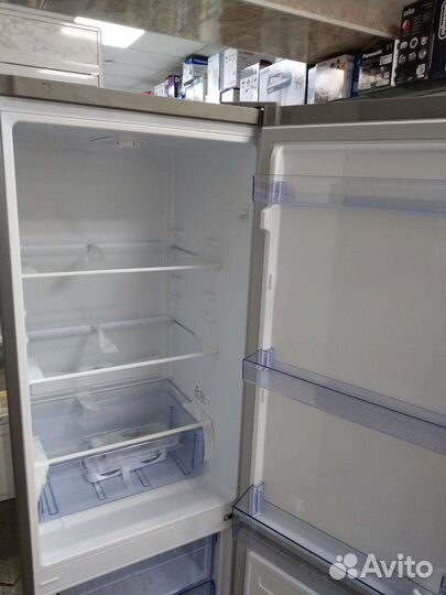 Холодильник новый