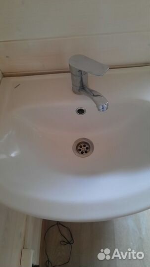 Раковина с тумбой