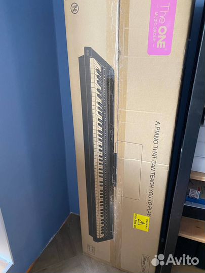 Смарт-синтезатор The ONE Light черный