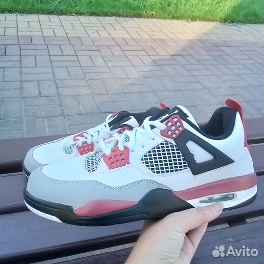 Кроссовки Nike Air Jordan 4 белые