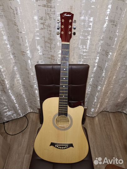 Гитара новая с аксессуарами