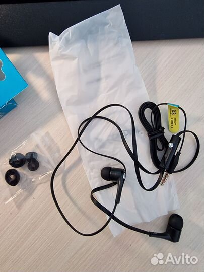 Наушники проводные Celebrat D3