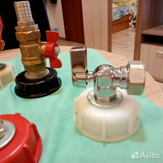 Переходник краник для еврокуба