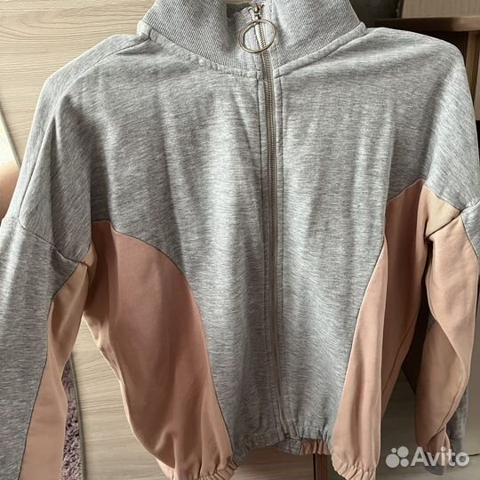 Спортивная кофта