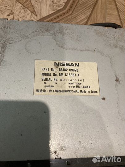 CD проигрователь Ниссан Сани 2002г