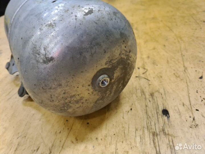 Ресивер пневмоподвески Mercedes-Benz S-Klass седан