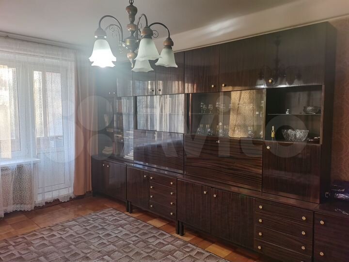 2-к. квартира, 50 м², 6/9 эт.