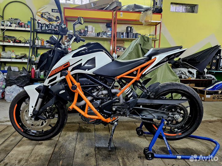 KTM 250 duke