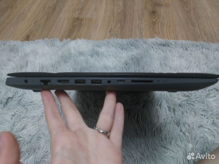 Ноутбук lenovo