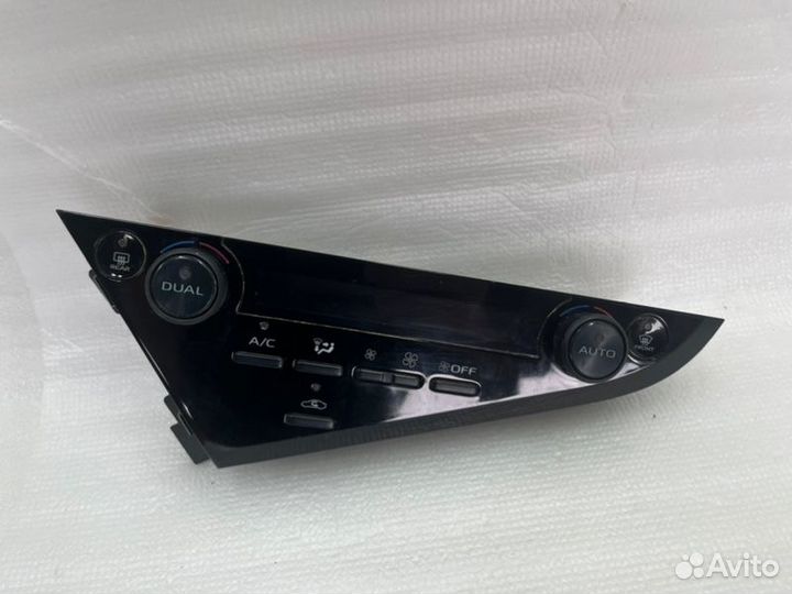 Климат контроль Toyota Camry V75 2021-2023