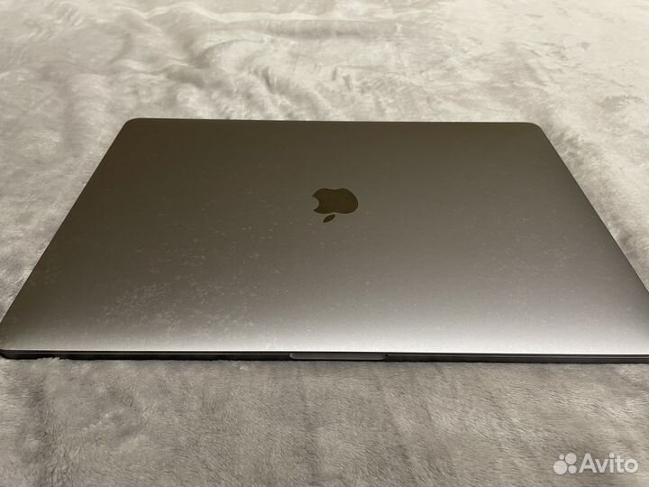 Apple MacBook Pro 15 2017 256 гб
