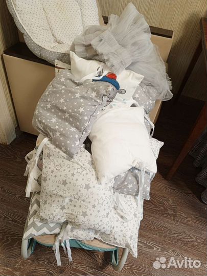 Шезлонг, бортики, балдахин, кокон б/у