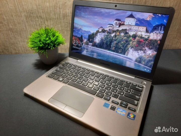 Samsung NP530U3B / Intel core i3