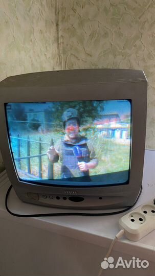 Телевизор бу рабочий vestel