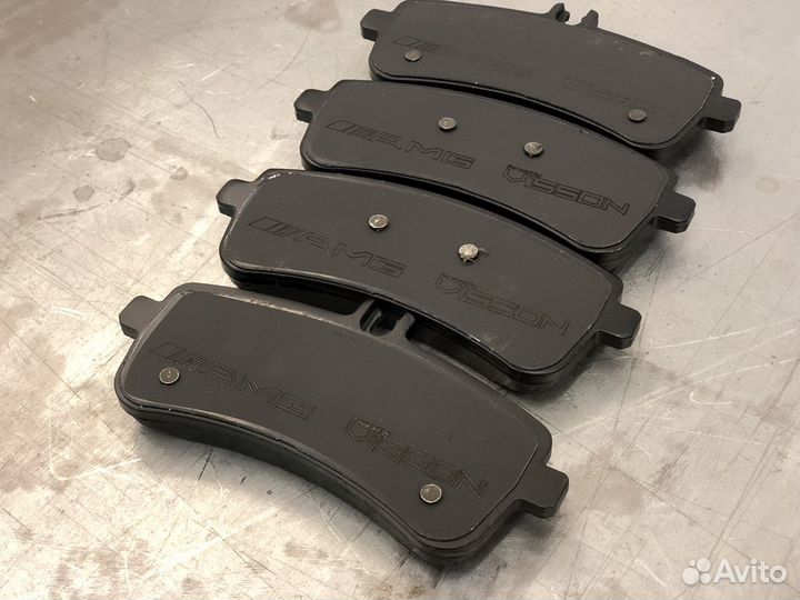 Задние тормозные колодки S63 AMG W222