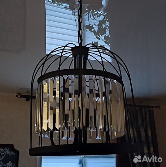 Люстра подвесная потолочная